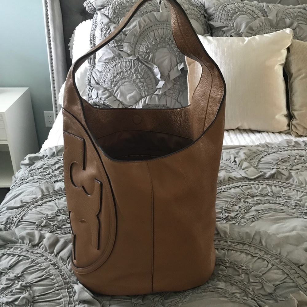 Tory Burch All T Hobo rare and sought after